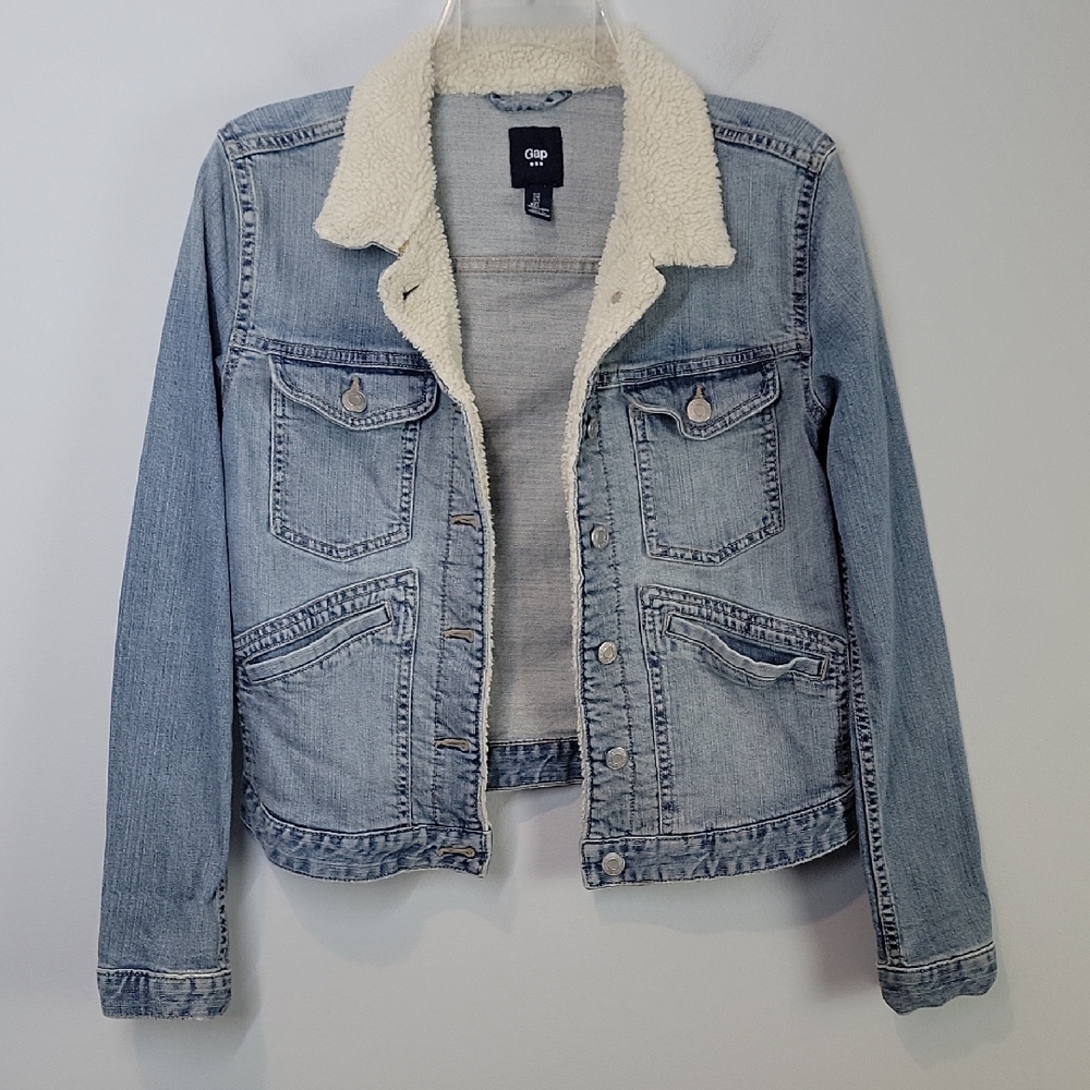 GAP Denim Sherpa jean jacket size Small